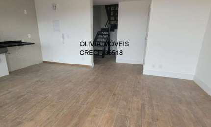 Apartamento duplex a venda com 79mts, 2 suítes com pisos porcelanato, terraço, 1 vaga, com depósito a 300m do metrô Saúde.