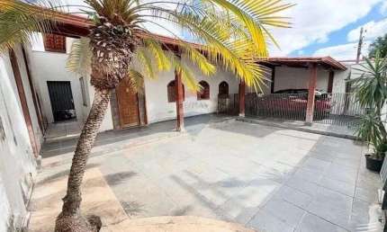 Casa com 3 quartos à venda na Santa Terezinha, Belo Horizonte 
