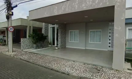 Excelente casa no condomínio alameda das flores, acabamento em alto padrão