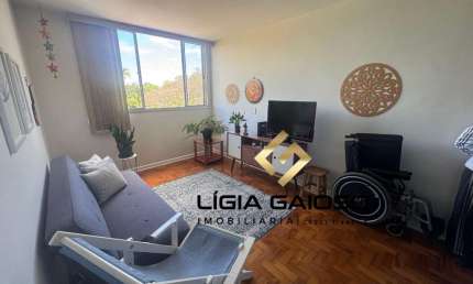 Apartamento à venda na Vila Adyana, São José dos Campos - SP: 1 quarto, 1 sala, 1 banheiro, 40m² de área. Confira!