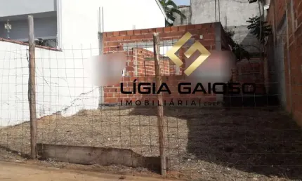 Terreno à venda no Residencial Santa Paula, Jacareí  por R$ 170.000