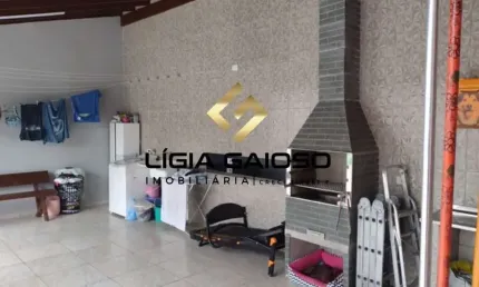 Maravilhoso sobrado 250m² 4 dorms à venda no villa branca!