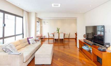 Apartamento tipo para venda com 4 quartos, sendo 2 suítes, 223m²