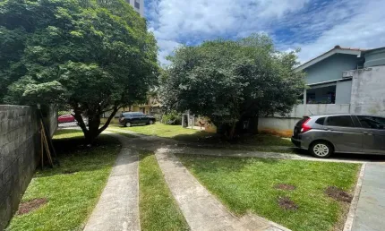 Casa tipo para venda em Água Funda com 3 quartos, sendo 1 suíte, 281m²