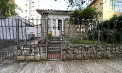 Casa tipo para venda em Pinheiros com 5 quartos, 180m²