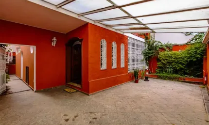 Sobrado para venda em Granja Julieta com 3 quartos, sendo 1 suíte, 214m²