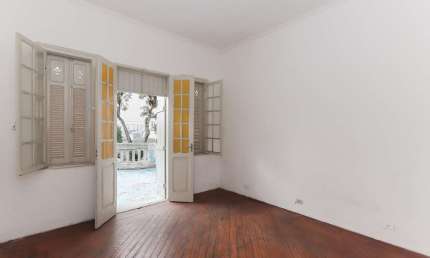 Casa com 5 quartos à venda na Rua Backer, 236, Cambuci, São Paulo