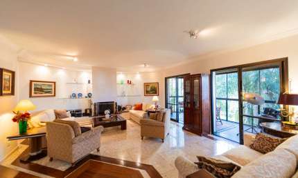 Apartamento tipo para venda com 3 quartos, sendo 1 suíte, 204m²