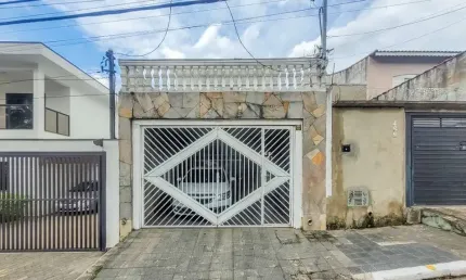 Sobrado para venda em Jardim Teresa com 3 quartos, sendo 1 suíte, 169m²
