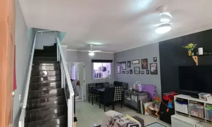 Casa tipo para venda em Vila Guilhermina com 2 quartos, sendo 1 suíte, 90m²