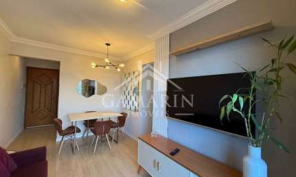 Apartamento de 47m², 2 dormitórios, armários planejados, Sacada fechada em vidro, vaga de garagem.