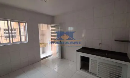 Casa com 2 quartos para alugar na Rua José Antônio Fontes, Vila Tolstoi, São Paulo