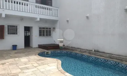 Sobrado à venda com piscina, edícula e área gourmet – ideal para famílias grandes!