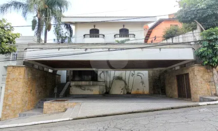 Oportunidade! Casa 571m² na Zona Norte com 5 Dormitórios, Piscina com Cascata — Valor Abaixo do Mercado!