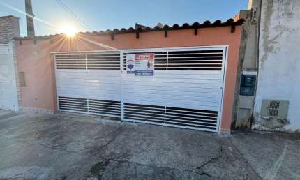 Casa com 3 quartos à venda na Rua Edvilson Nunes do Nascimento, 118, Jardim Tulipas, Sorocaba