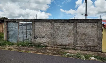 Terreno a venda em Uberaba | Jardim Primavera | Murado e com Portão | R$ 67 mil