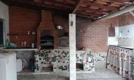 Imóvel para venda tem 250 metros quadrados com 3 quartos em Vila Brasil (Manilha) - Itaboraí - RJ