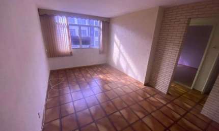 alugo apartamento com 2 quartos em Centro - São Gonçalo - RJ
