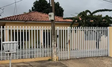 Casa a venda no bairro Jardim Glória 1, Várzea Grande