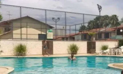 Condomínio fechado de Sobrado de 3 quartos com 178 m2