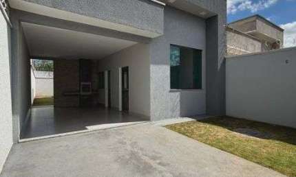 Casa 3 quartos sendo 1 suíte no Setor Bairro Cardoso
