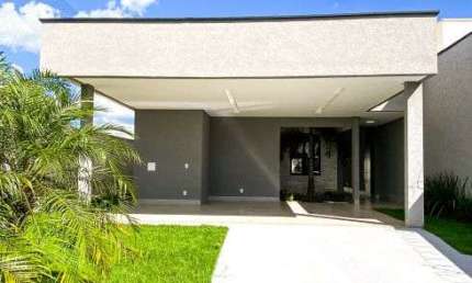 Casa Térrea, 4 suítes, sendo 1 suíte master com closet, no Bairro das Indústrias - Senador Canedo