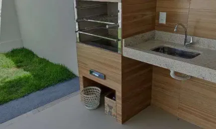 Sobrado com 3 quartos sendo 1 suíte no Setor Faiçalville