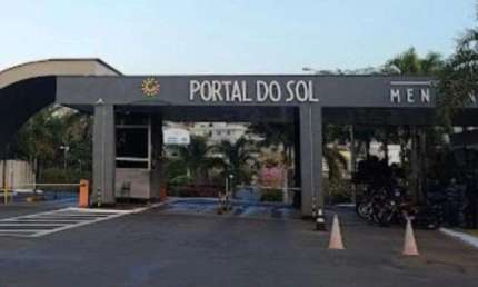 Sobrado de 360 m2 com 4 quartos no Portal do Sol Mendanha