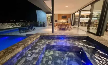 Casa com 4 suítes plenas no Jardins Munique Mobiliada e decorada