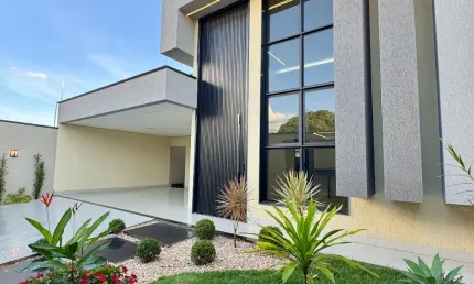 Casa de alto padrão com 196m² de área construída, 3 suítes e piscina, no Residencial das Acácias