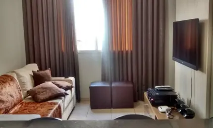 Apartamento de 2 quartos, completo em armários em condomínio fechado no jardim bela vista