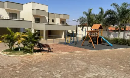 Sobrado de 160m², 3 suítes, em condomínio fechado, a poucos minutos do shopping passeio das águas