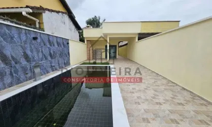 Casa com 3 quartos e piscina à venda no Parque D'aville - Peruíbe - SP