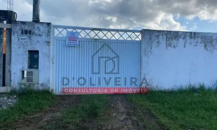Casa com piscina e churrasqueira à venda na Vila Peruíbe - Peruíbe - SP
