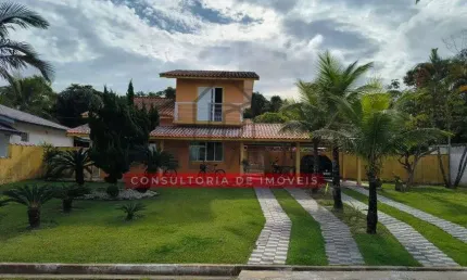 Sobrado com piscina à venda no Bougainvillée V - Peruíbe - SP