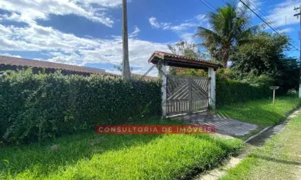Casa em três terrenos à venda na Estância São Marcos - Peruíbe - SP