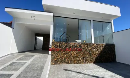 Casa térrea com piscina e 3 suítes à venda no Balneário Samburá - Peruíbe - SP