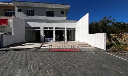 Loja/galpão para locação com 330 metros quadrados na avenida padre anchieta - peruíbe - sp