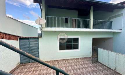 Se voce esta em busca de conforto, espaco e praticidade, esta e a casa ideal para voce e sua familia!