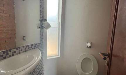 Casa para Venda em São Roque, Centro, 3 dormitórios, 1 suíte, 1 banheiro, 4 vagas