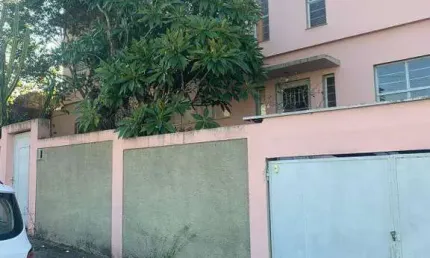 Casa para Venda em São Roque, Centro, 4 dormitórios, 3 banheiros, 2 vagas