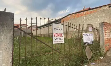 Casa à venda na Rua Santa Rosalina, Jardim Villaça, São Roque