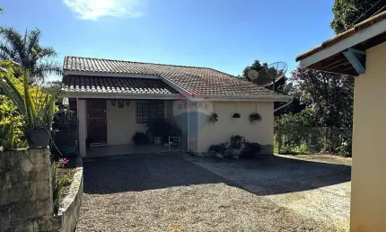 Chácara em Jarinu: 2 dormitórios, com área de 1.140m² - frente para o asfalto -Excelente localização.
