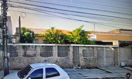 Casa com 6 quartos à venda na Rua Padre Guerra, 614, Parque Araxá, Fortaleza