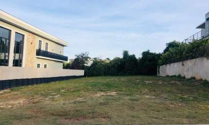 Terreno à venda na Rua Sérgio Carlos Arvani, 274, Parque Villa dos Pinheiros, Indaiatuba