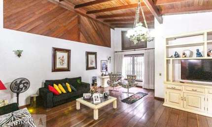 Casa para Aluguel - Tristeza, 3 Quartos,  1000 m² - Porto Alegre