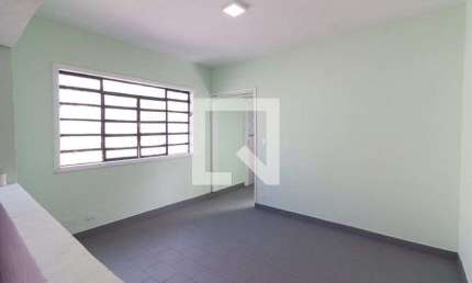 Casa para Aluguel - Jardim Guarau, 2 Quartos,  210 m² - São Paulo
