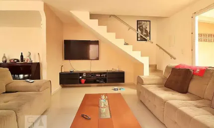 Casa para Aluguel - Utinga, 2 Quartos,  100 m² - Santo André