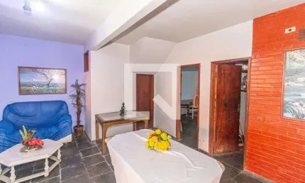 Casa para Aluguel - Bento Ribeiro, 2 Quartos,  400 m² - Rio de Janeiro