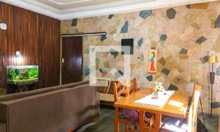 Casa para Aluguel - Pilares, 8 Quartos,  732 m² - Rio de Janeiro